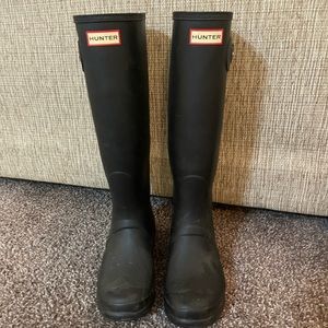 Hunter boots size 10